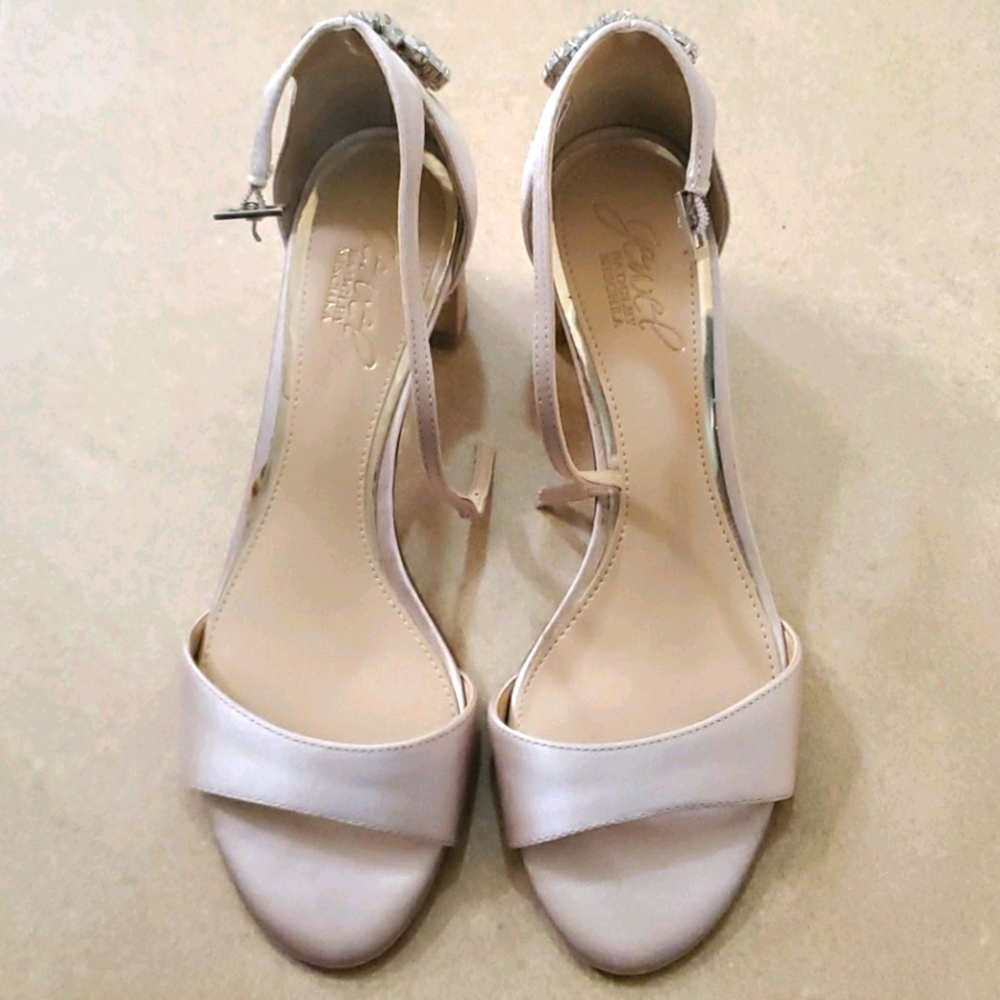 Jewel Badgley Mischka Evening Heels Champagne 6.5